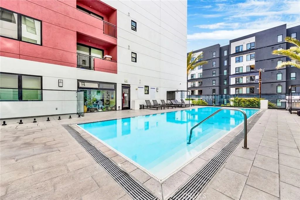 1234 Wilshire Boulevard 213, Los Angeles, California 90017 home-pic-16